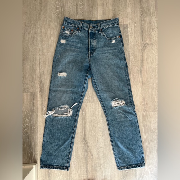 Levi’s 501 straight jeans with distressing - Picture 9 of 12